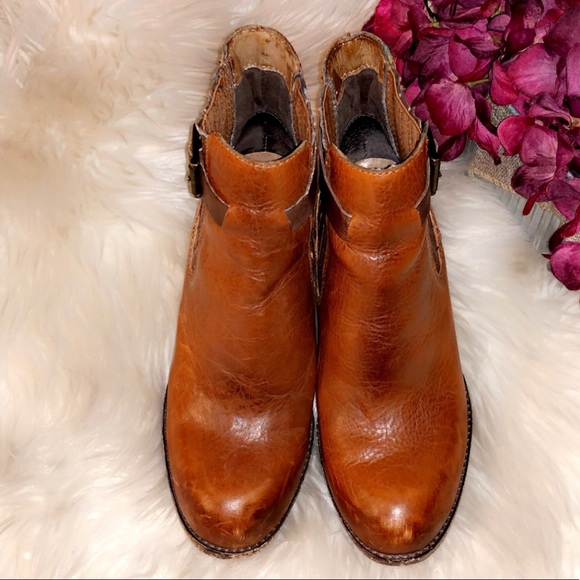 DOLCE VITA Cognac Leather Ankle Bootie - Picture 3 of 8
